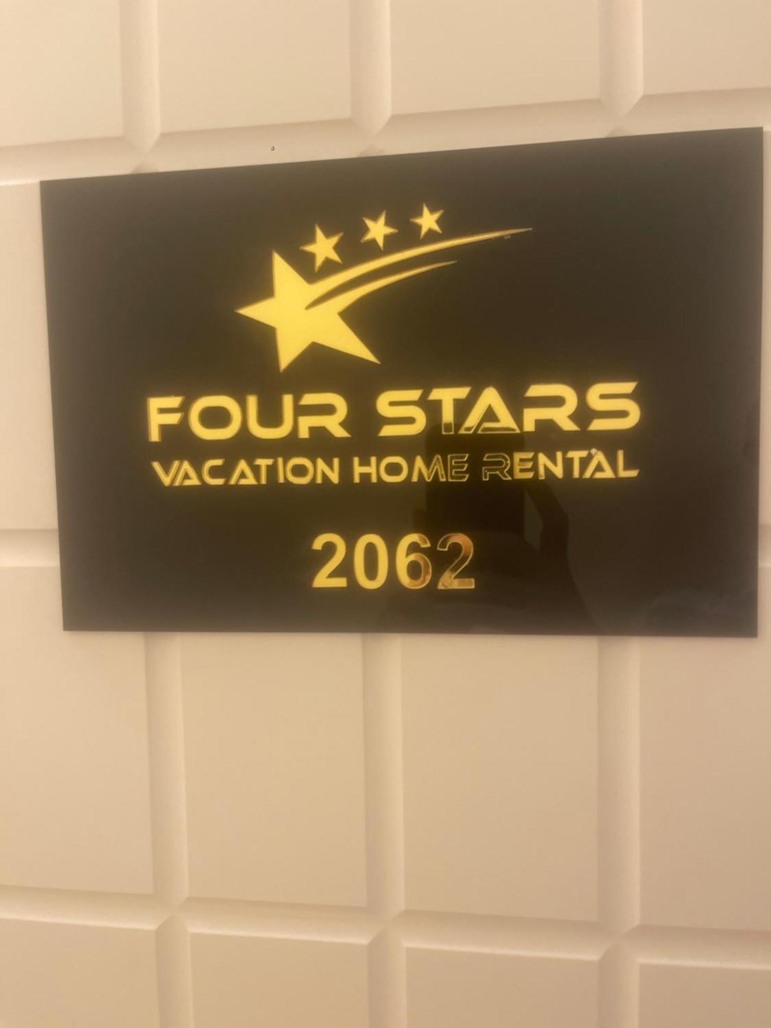 Four Stars Hostel Dubaï Extérieur photo