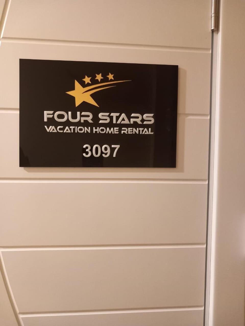 Four Stars Hostel Dubaï Extérieur photo