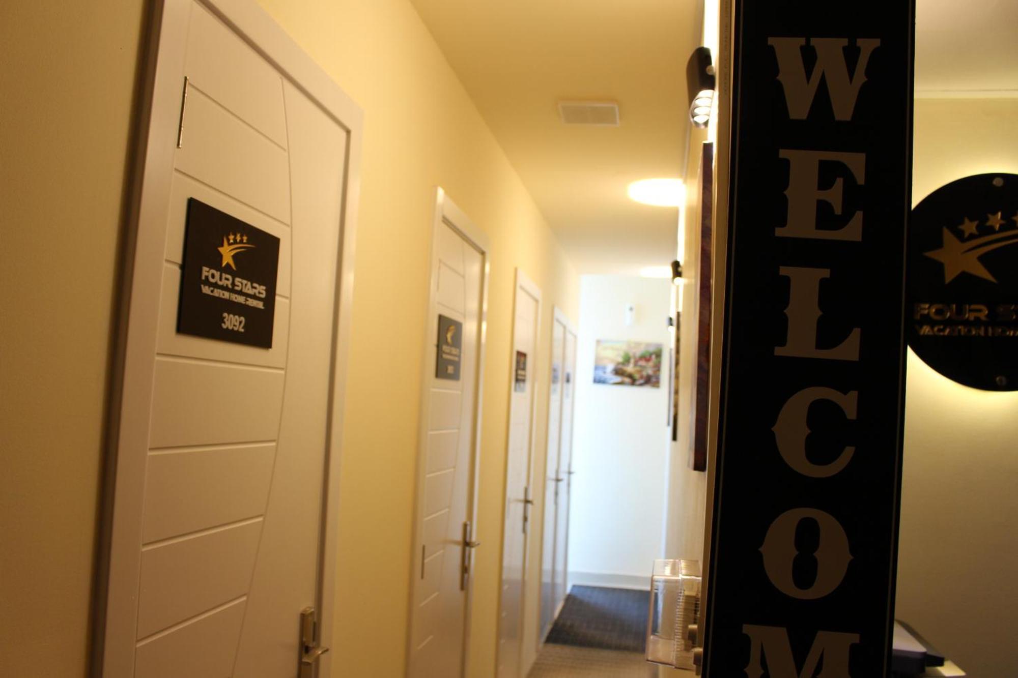 Four Stars Hostel Dubaï Extérieur photo
