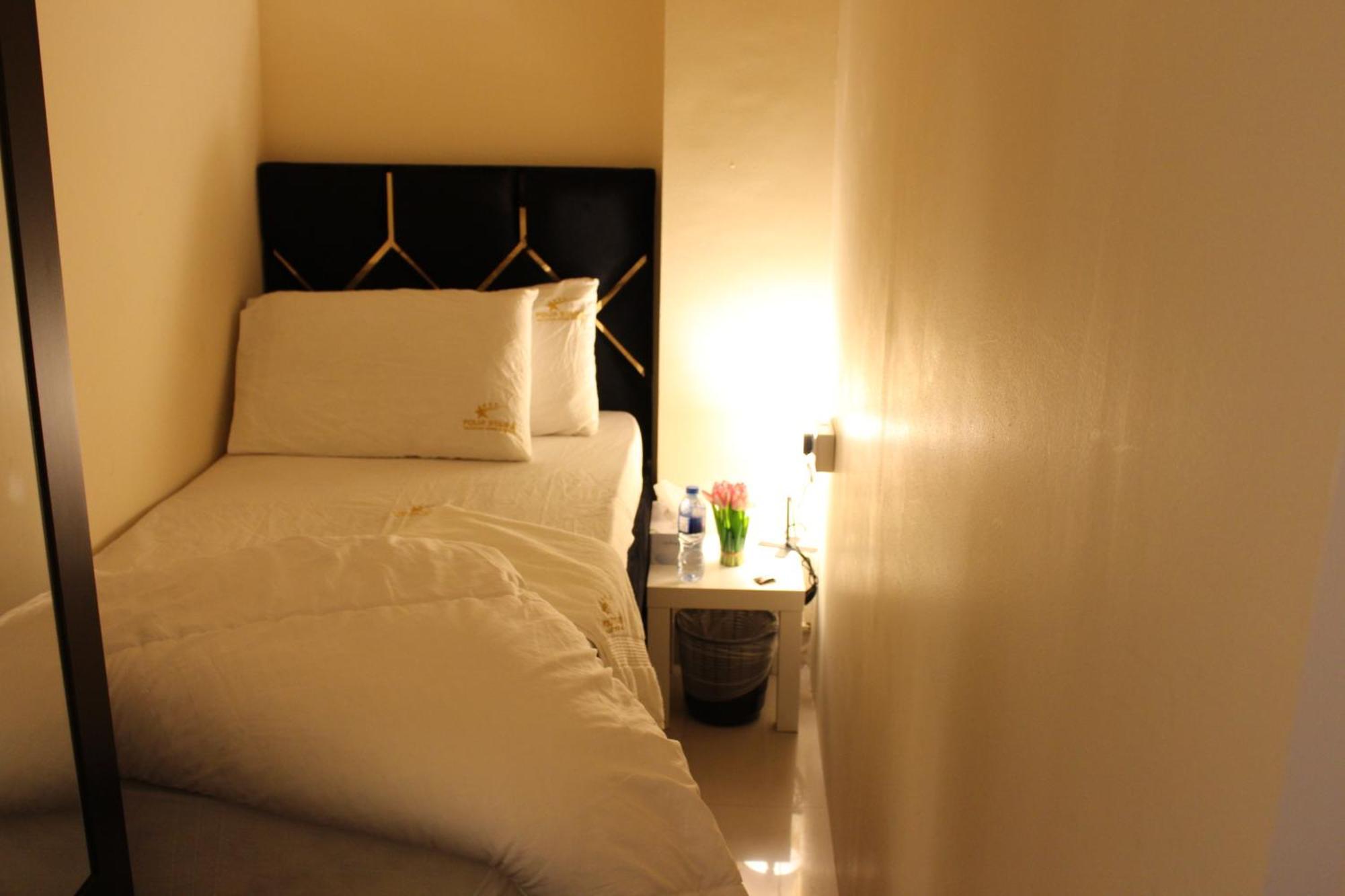 Four Stars Hostel Dubaï Extérieur photo