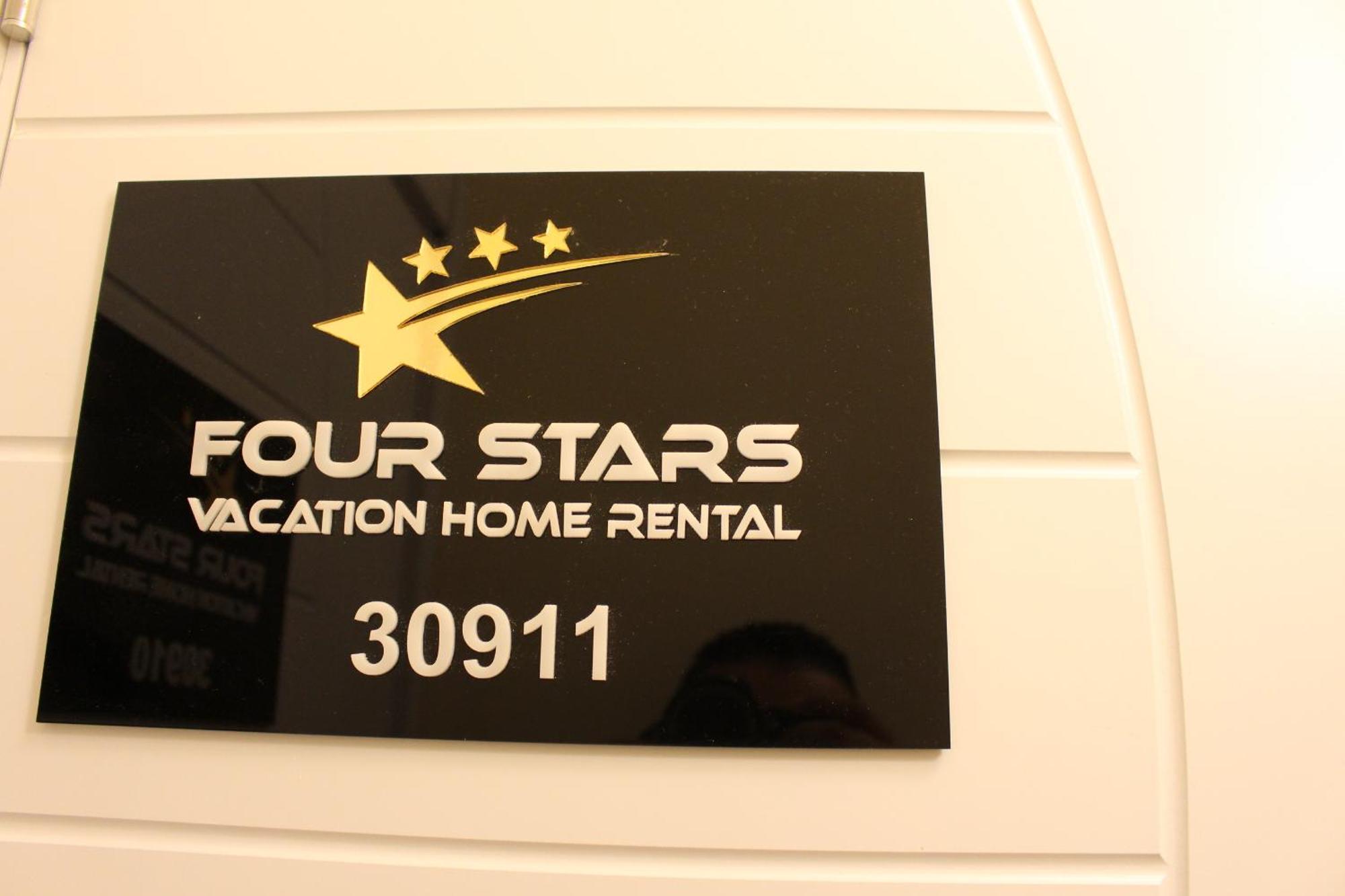 Four Stars Hostel Dubaï Extérieur photo