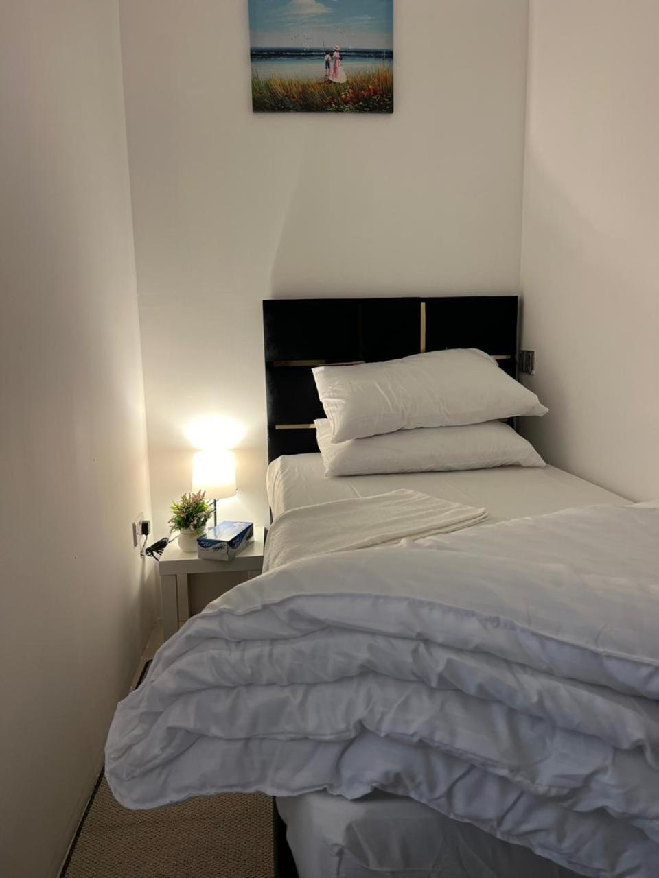 Four Stars Hostel Dubaï Extérieur photo